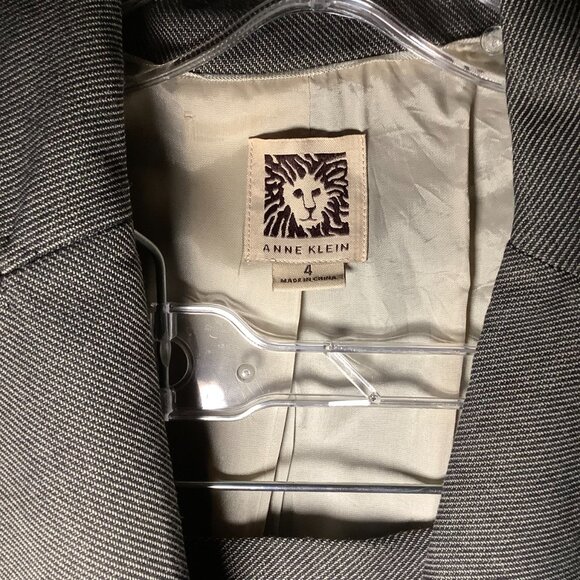 Anne Klein Women 2 piece women grey striped skirt suit - Picture 3 of 4